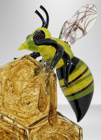  Yellow glass honeycomb with bee in Murano glass, sculpture