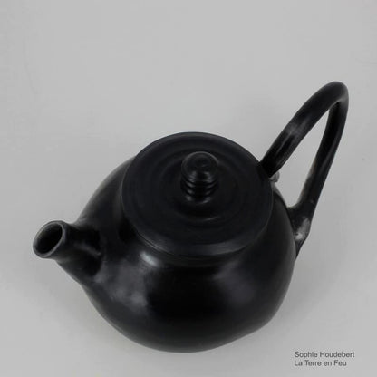 Teapot ceramic from France artist, top