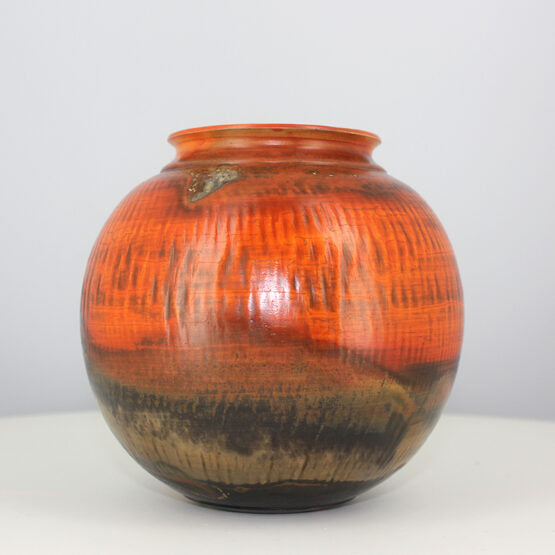 Ceramic vase handmade from France Artist, side 