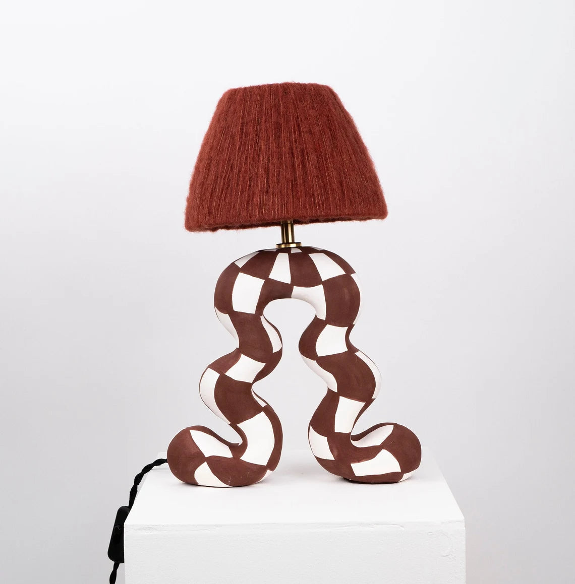 handmade wisteria following lamp brown