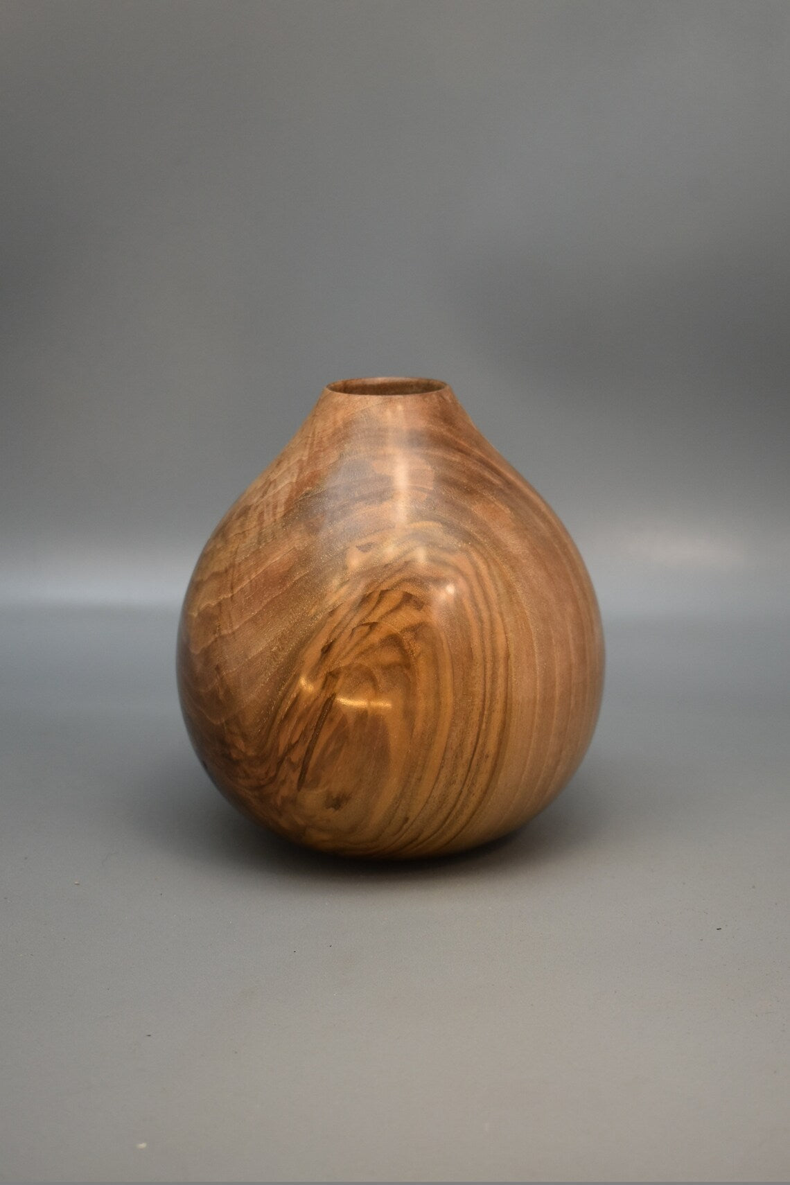 vase wooden handmade in Italy